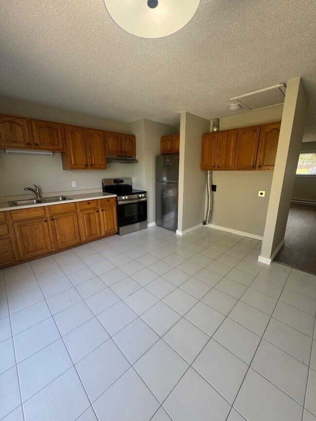 Building Photo - 4837 Greenfield Dr