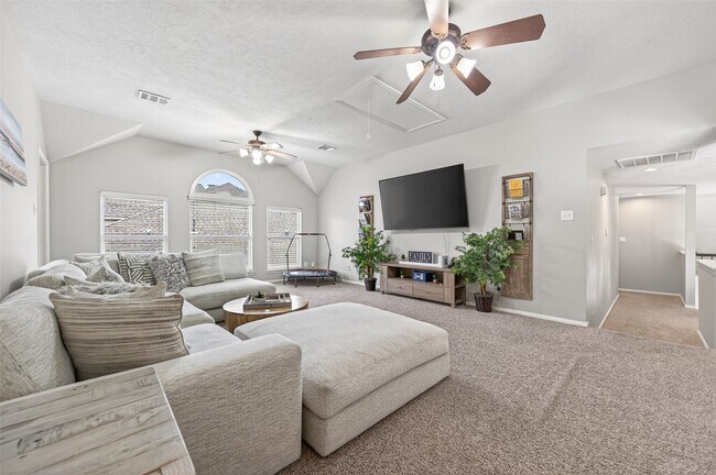 Building Photo - 155 E Concord Valley Cir