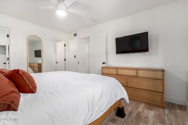 Building Photo - 6480 N 82nd St