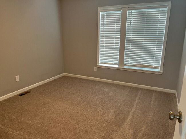 Building Photo - 2018 Poloview Pl