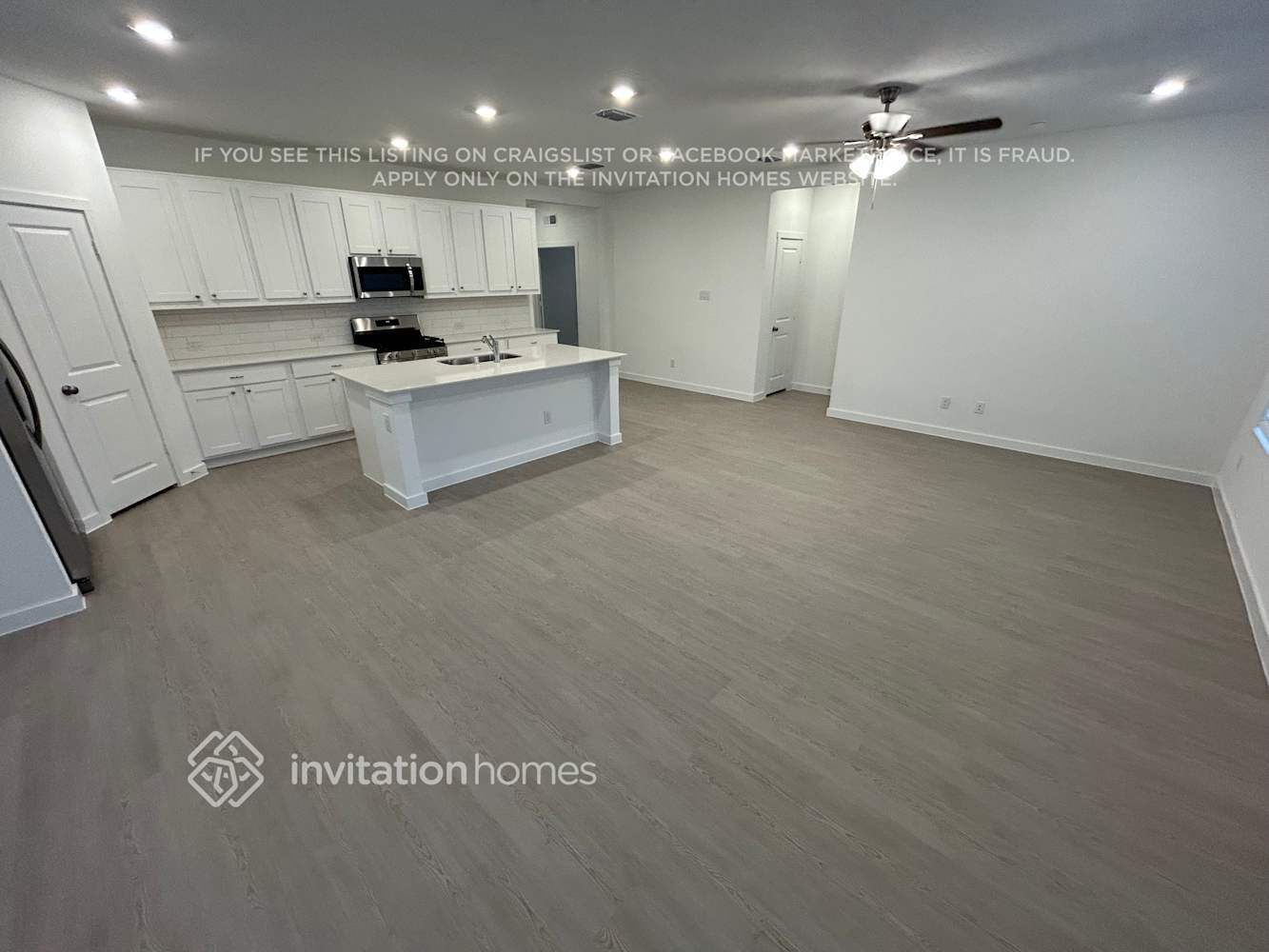 Building Photo - 327 Sedalia Trl
