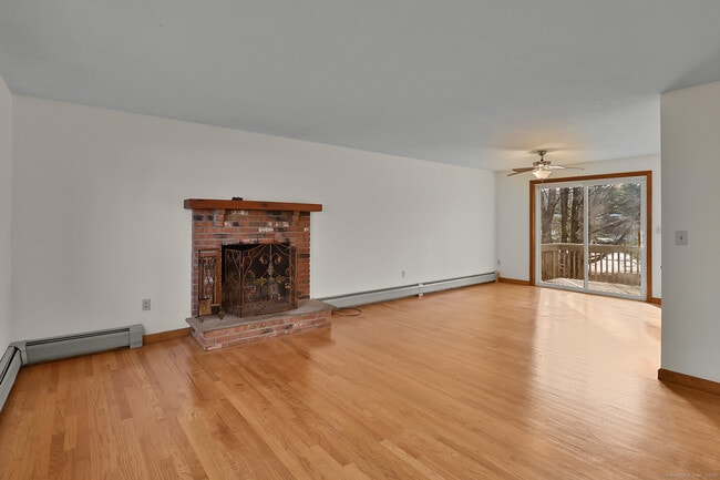 Building Photo - 129 Dowd Ave