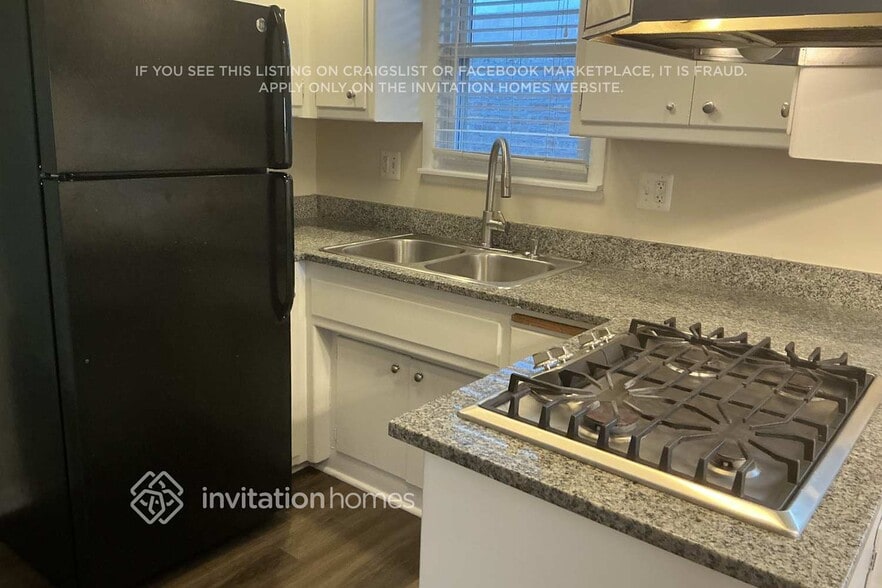 Building Photo - 6723 W 63rd St