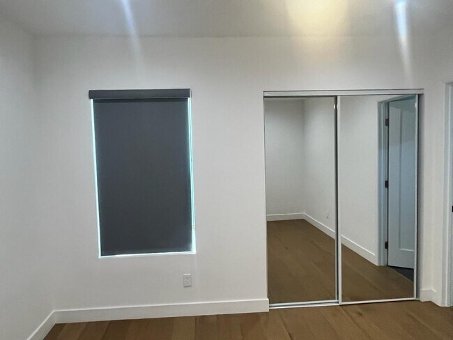 Building Photo - 8100 Paso Robles Ave