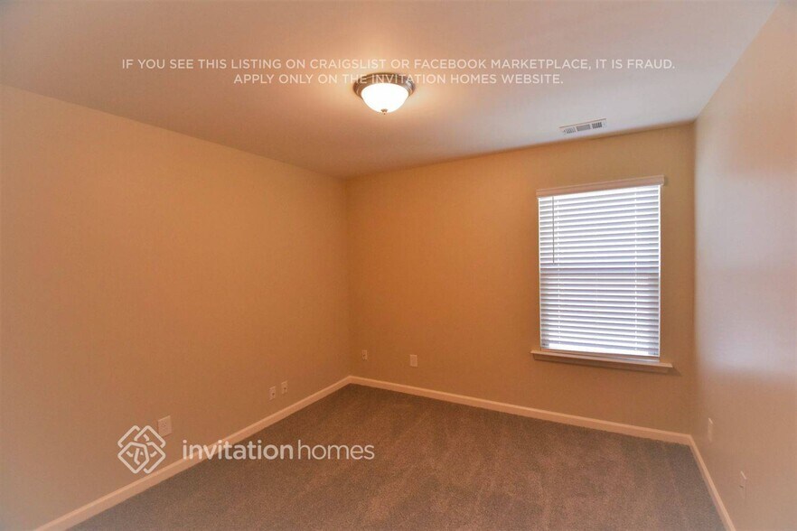Building Photo - 32 Black Diamond Dr