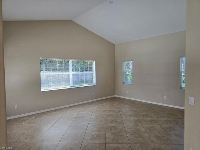 Building Photo - 2063 Imperial Cir