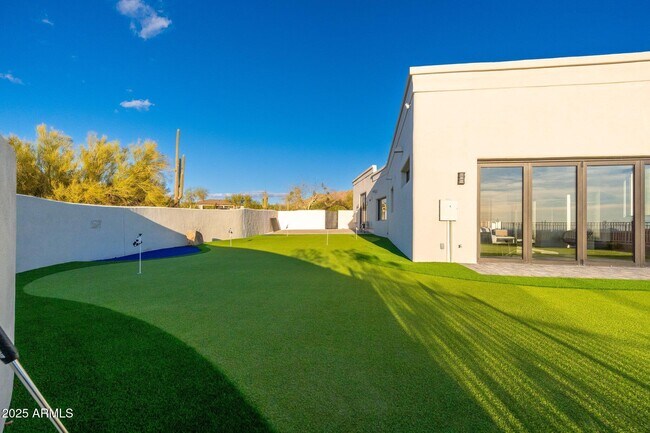 Building Photo - 9525 E Buckskin Trail