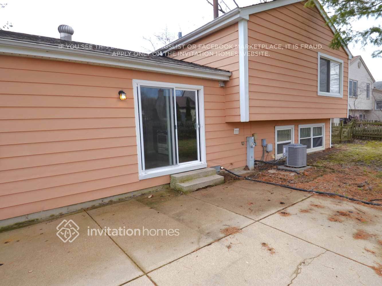 Building Photo - 940 Sandlewood Ct