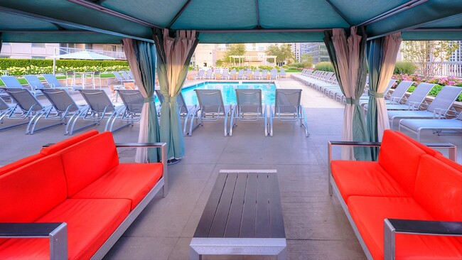 Building Photo - 545 N Dearborn St