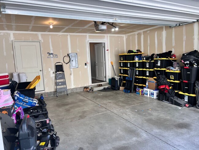 Building Photo - 14710 Rising Star Way