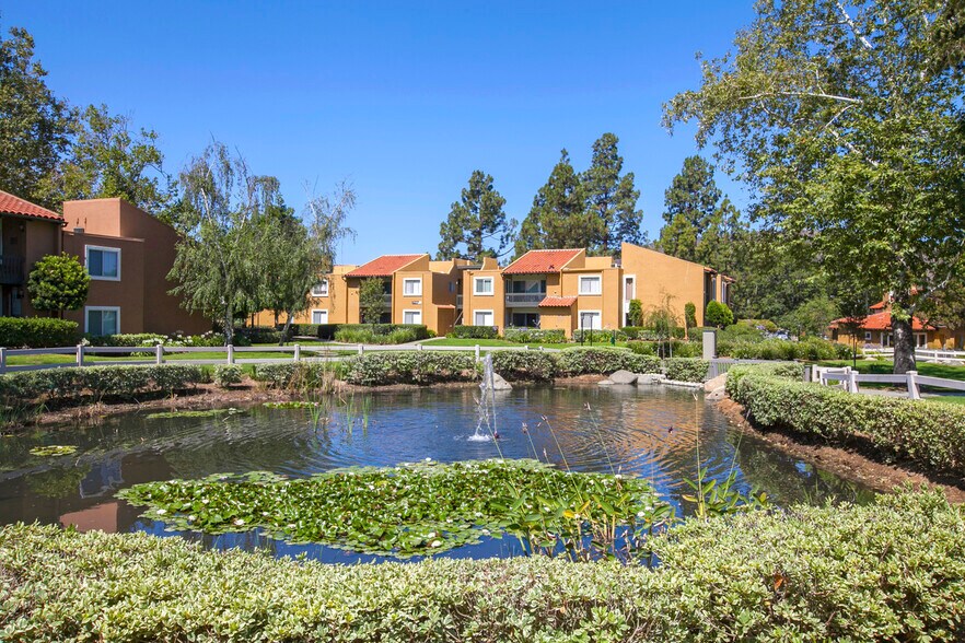 Building Photo - 17131 W Bernardo Dr