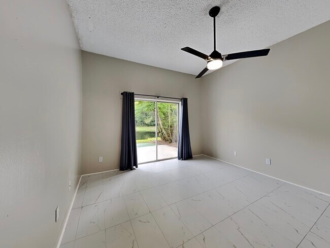 Building Photo - 1836 Blue Fox Ct