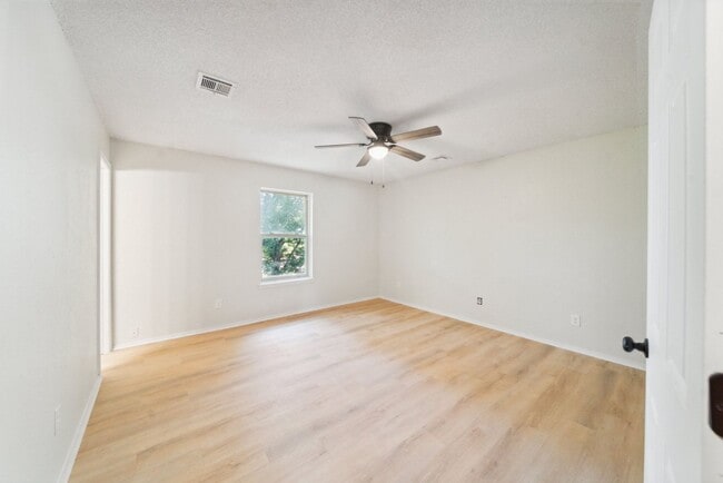 Building Photo - 3227 S Allegheny Ave