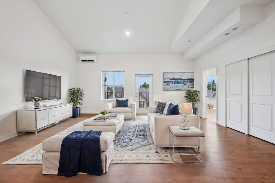Primary Photo - The Hamlet at Curtin Creek – Spacious Mode...