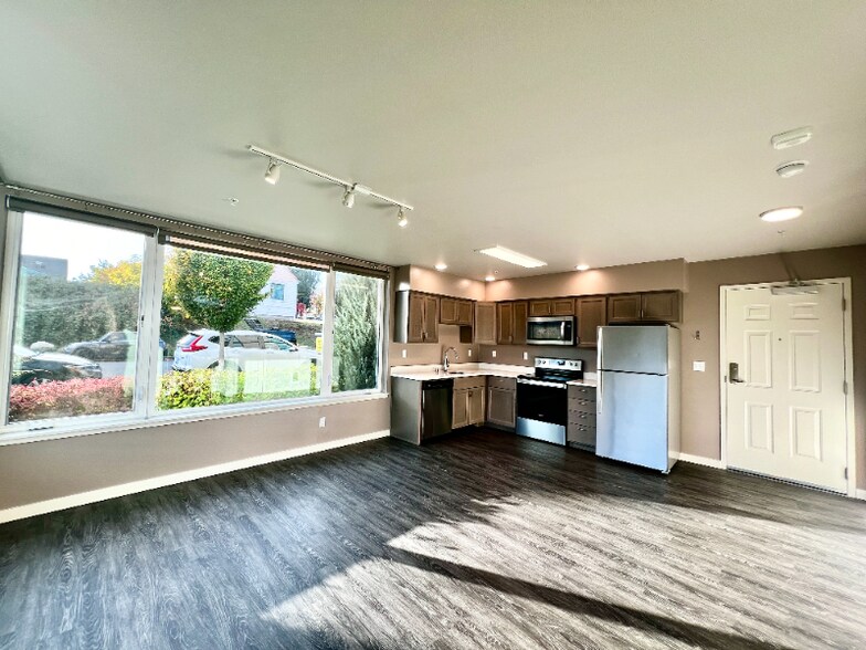 Building Photo - 1925 S I St