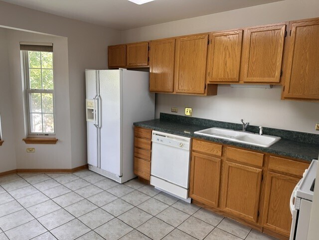 Building Photo - 13902 Cambridge Cir