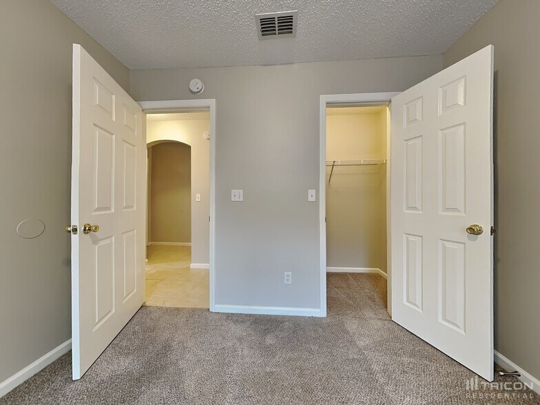 Building Photo - 1516 Irishwood Ct