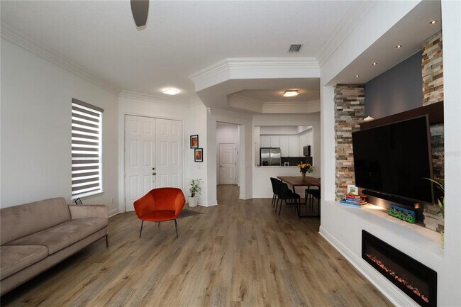 Building Photo - 8248 Tivoli Dr