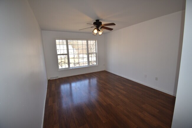 Building Photo - 89 Damascus Dr