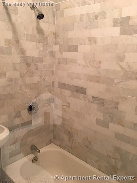 Building Photo - 220 Prospect St