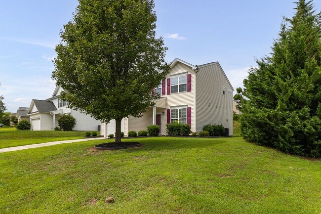 Building Photo - Spacious 3-Bedroom Home with Garage in Desirable Greensboro Neighborhood!