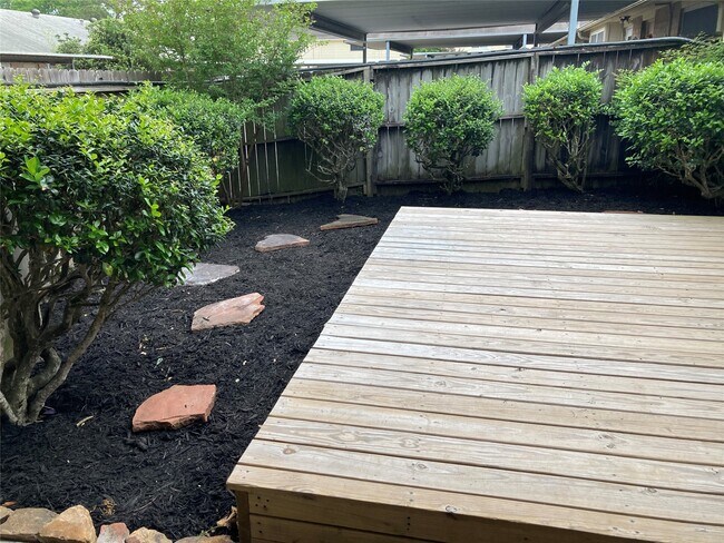 Building Photo - 3918 Laura Leigh Dr