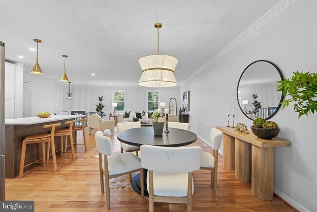 Building Photo - 4512 Sleaford Rd