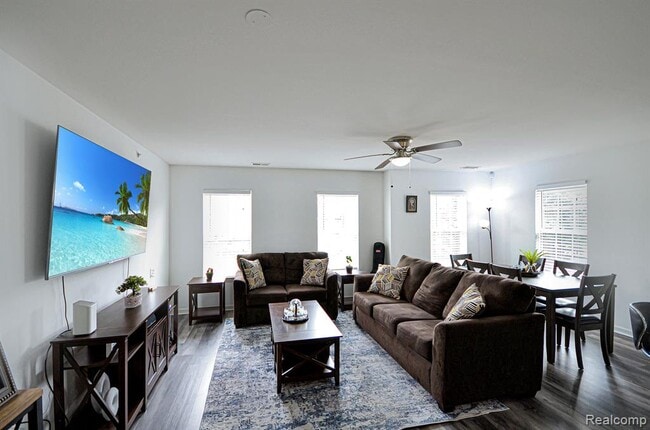 Building Photo - 8425 Williamstown Dr