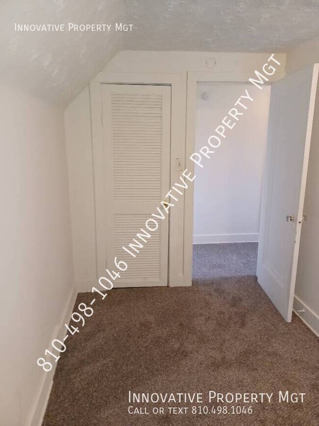 Building Photo - 5288 Richfield-