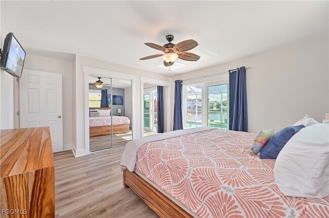 Building Photo - 2868 Sanibel Blvd