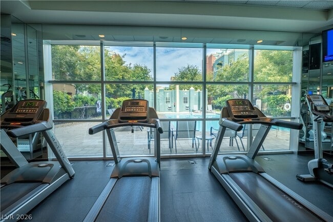 Building Photo - 62 E Serene Ave