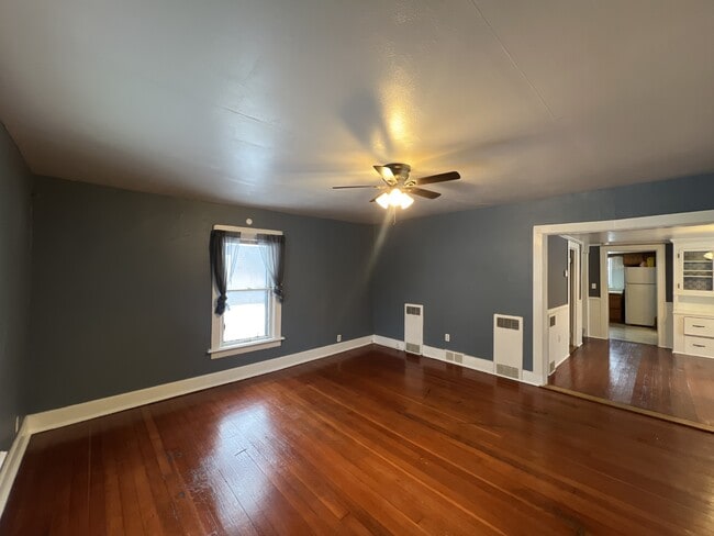 Building Photo - 353 Prospect Ave