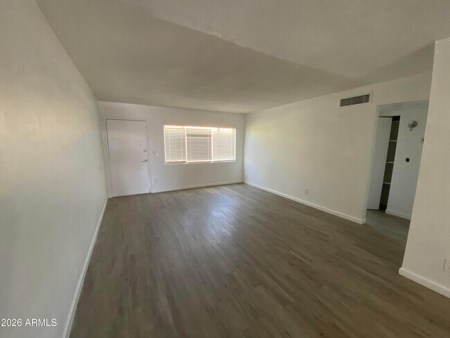 Building Photo - 1126 N 27th St