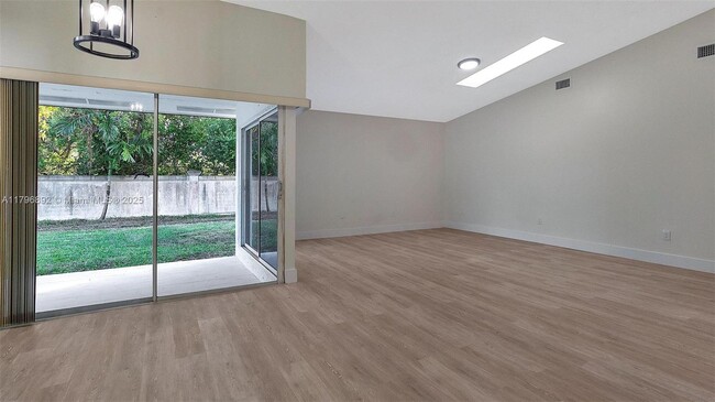 Building Photo - 13800 SW 285th Terrace