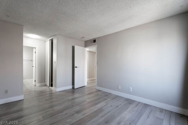 Building Photo - 1501 Living Desert Dr