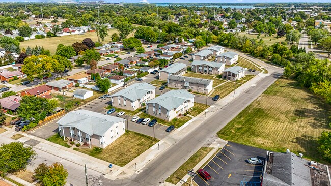 Building Photo - 550 Harrison Blvd