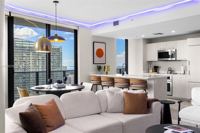 Building Photo - 45 SW 9th St