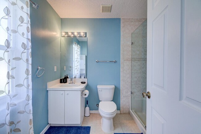 Building Photo - 1838 SE Genaro Terrace