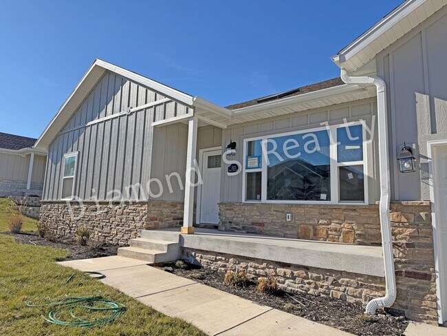 Building Photo - New Construction!  Gorgeous Home with All The Things!