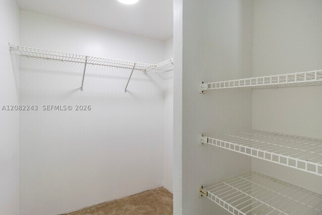 Building Photo - 2940 Forest Hills Blvd