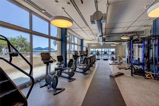 Building Photo - 1200 West Ave