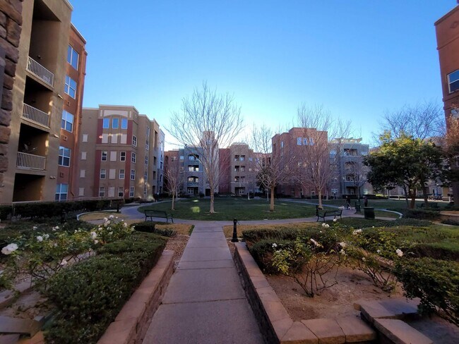 Building Photo - 44 E Serene Ave