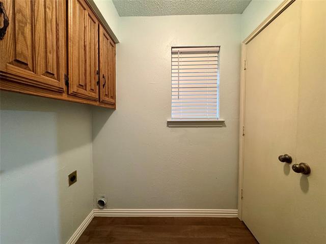 Building Photo - 1925 Glen Hill Dr