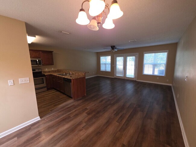 Building Photo - 435 Sandy Oak Dr