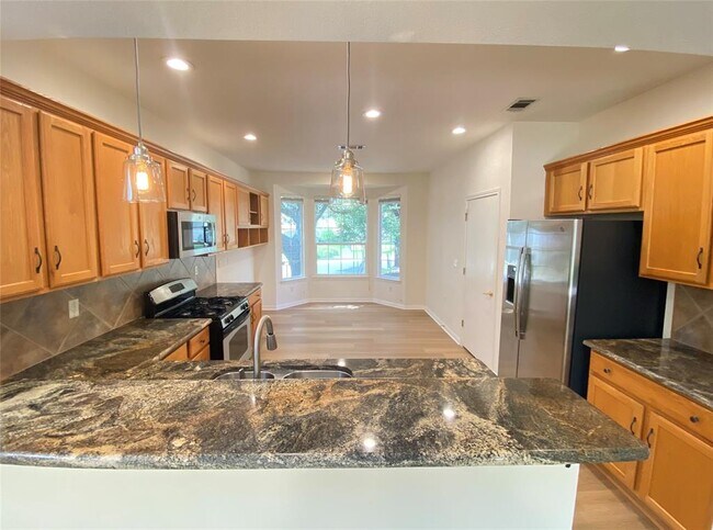 Building Photo - 102 Purple Sage Dr
