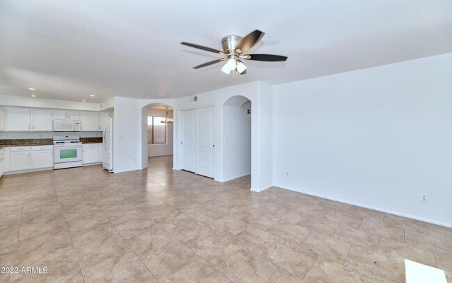 Building Photo - 3617 E Potter Dr