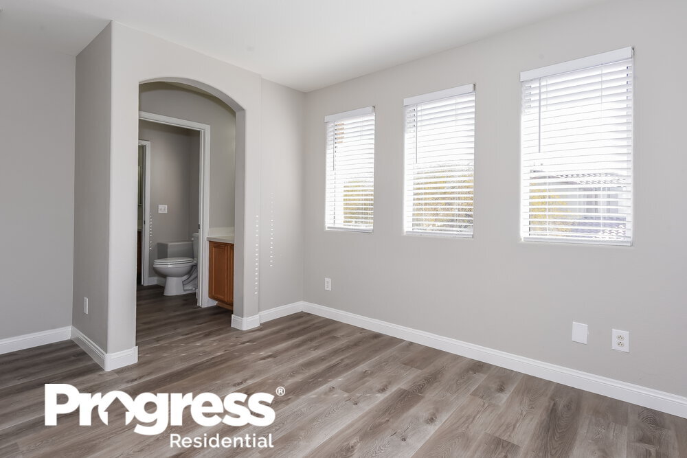 Building Photo - 10517 Silver Cholla Ct