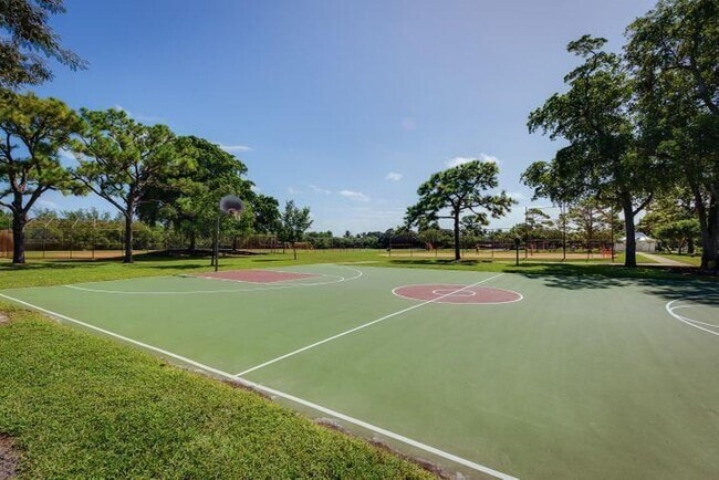 Building Photo - 401 NE 10th Terrace