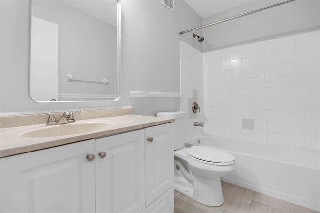Building Photo - 9968 NW 57th Manor