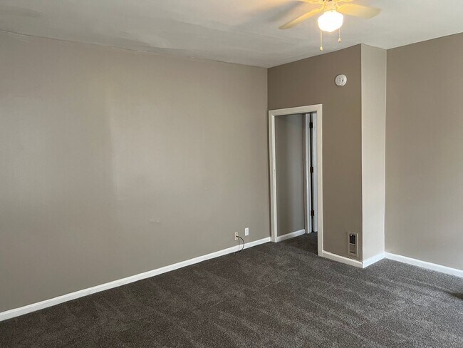 Building Photo - 3643 West Eighth Street